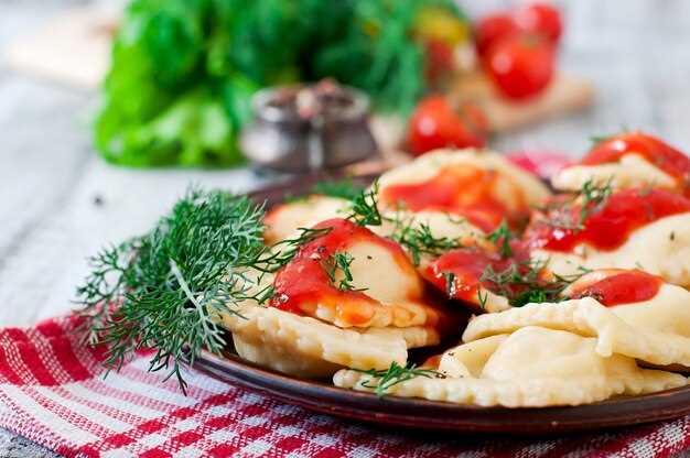Салаты с дикорастущими травами и морской капустой