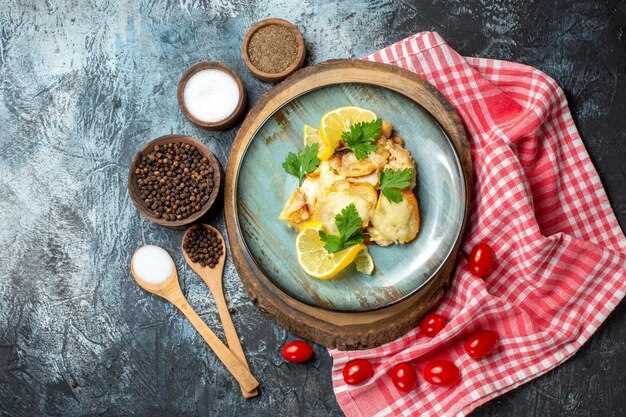 Фаршированные кальмары с зеленью и сыром