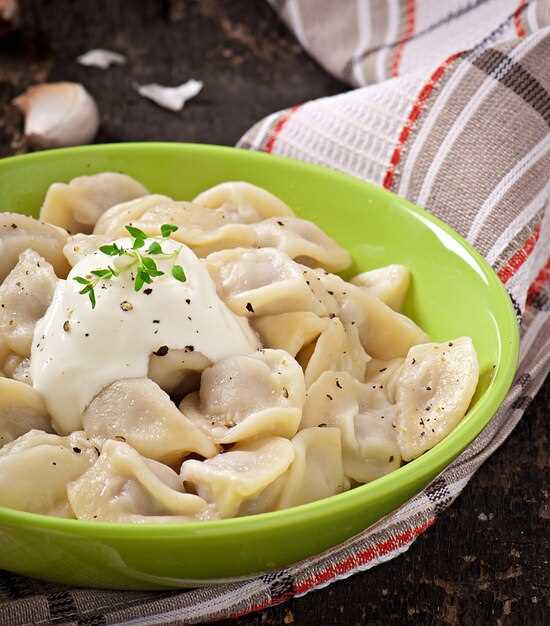 Дополнительные ингредиенты для вкуса: изюм, ваниль, цедра