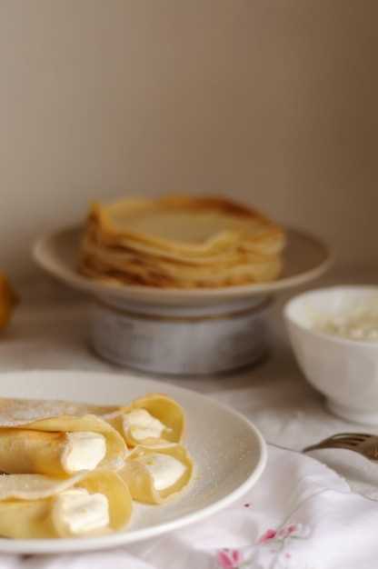 Для варианта с более насыщенным вкусом добавляйте жареные мелко нарезанные орехи или семена, такие как миндаль или кунжут, создавая приятную текстурную контрастность. В качестве акцента можно включить немного тёртых цитрусовых корочек или имбирного сиропа для яркой нотки.