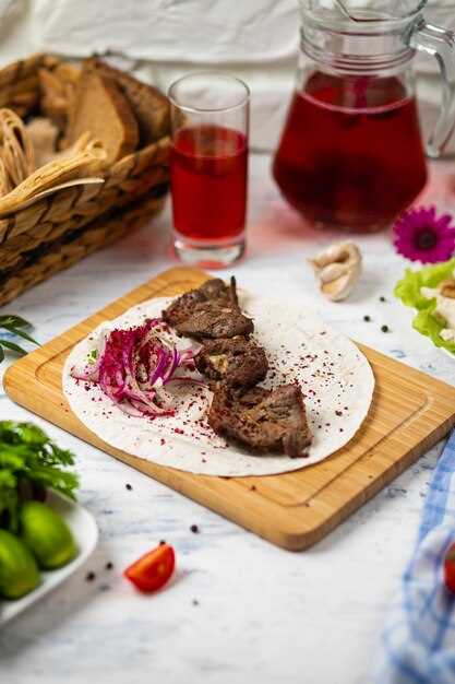 Процесс формовки и жарки люля кебаба