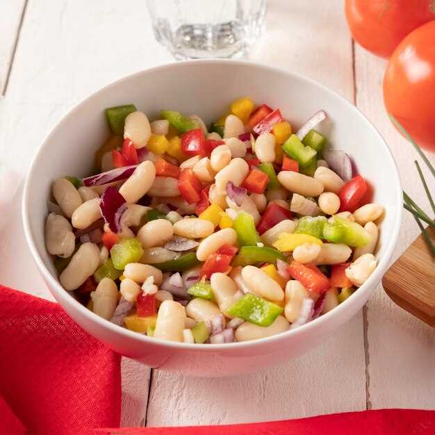 Пикантное сочетание фасоли с оливками и чесноком