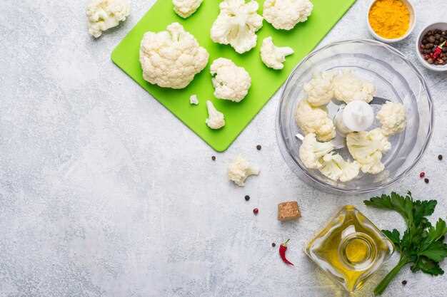 Чипсы из цветной капусты с чесноком и травами